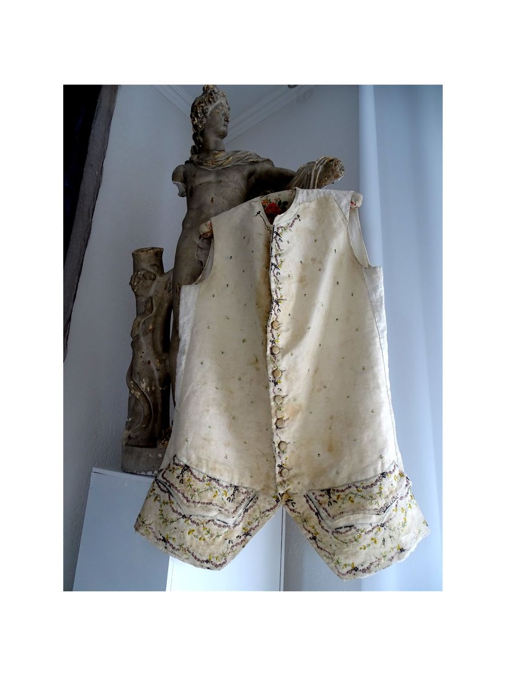 Sac Main Soie Brodé Batwa - Poignée Perles Dorées - 22x20cm Cordon Serrage - Style Ethnique Bohème