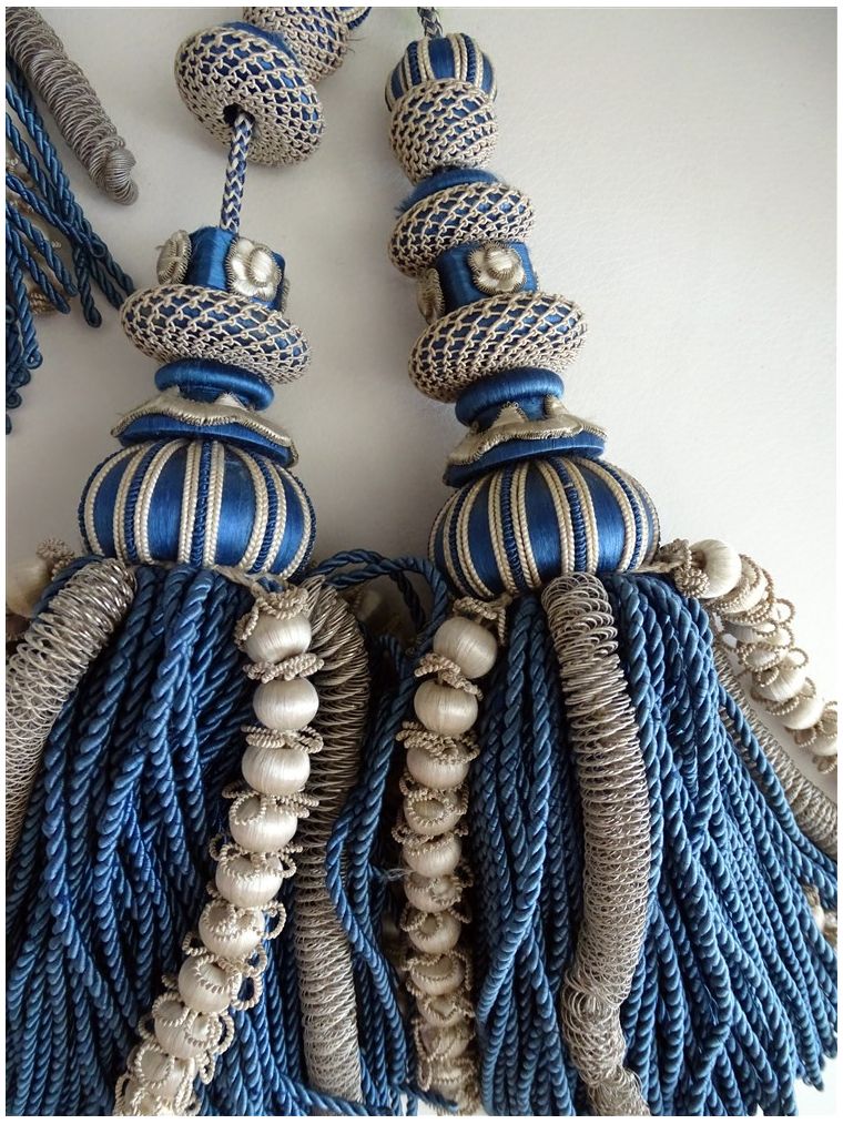 Lot De Perles Anciennes En Verre Aubergine (29g) - Passementerie Belle Époque - France